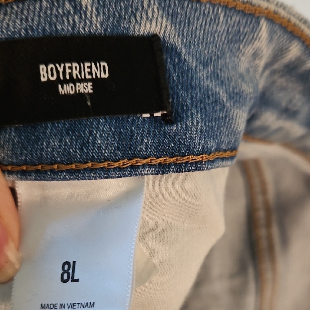 Express Light Boyfriend Mid Rise Blue Cropped Jeans 8L - Picture 4 of 4